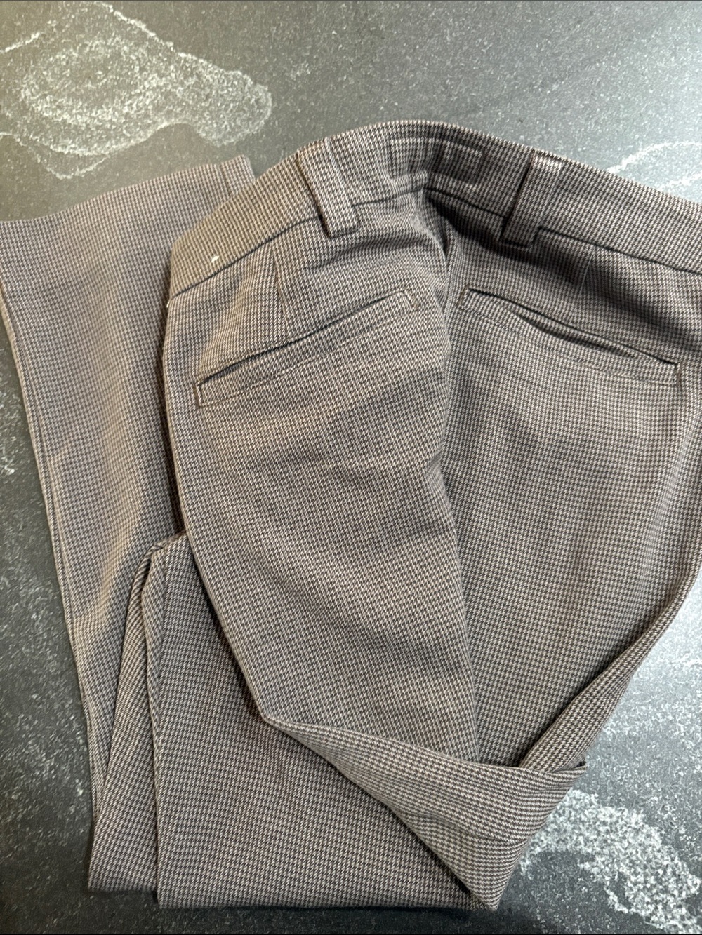 Abercrombie & Fitch Men's Brown Micro-Check Dress Pants - Picture 2 of 2